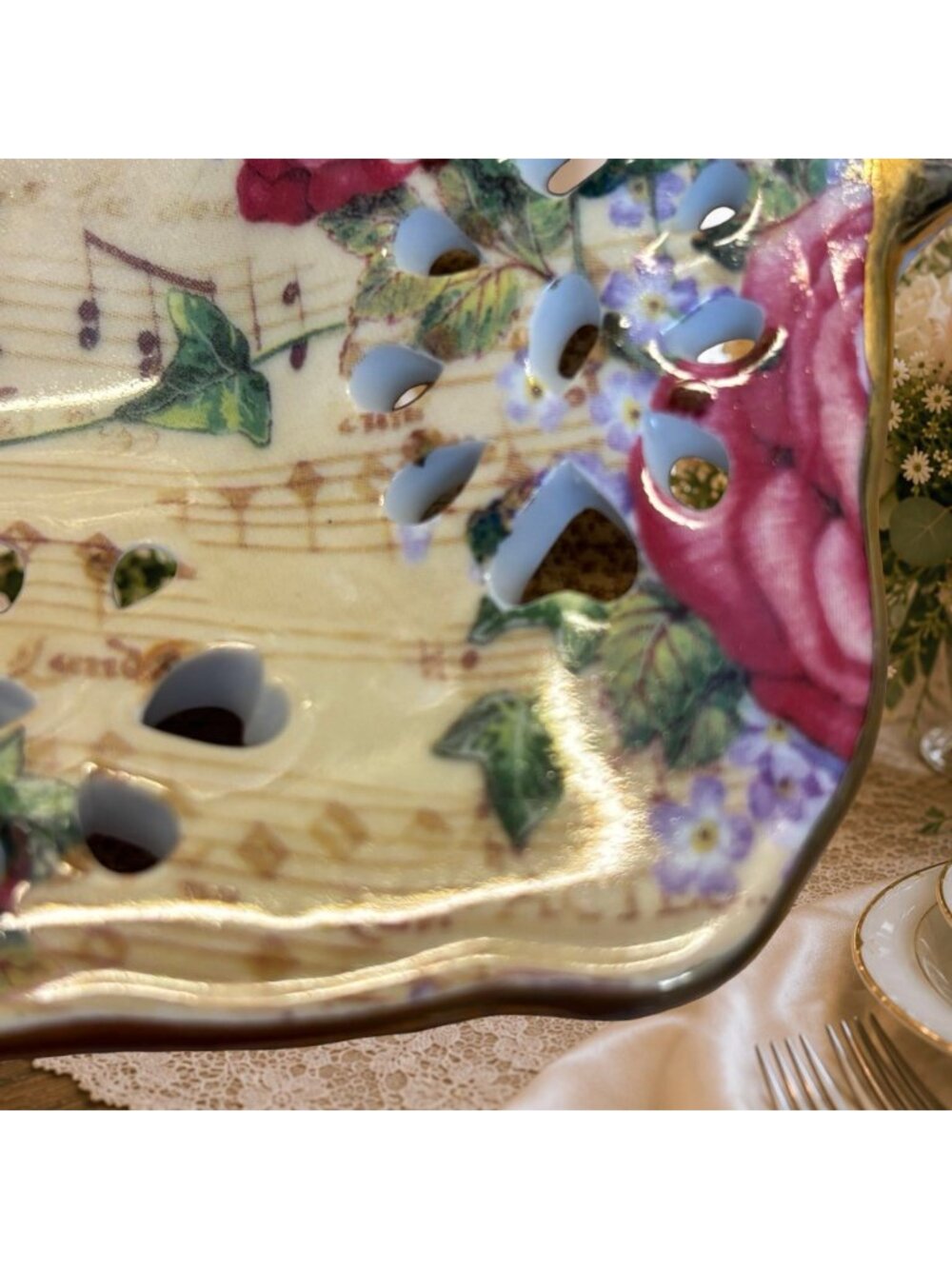 American Atelier Melody Reticulated Tray Vintage Music Sheet Print Rose Gold Mus - Picture 3 of 9